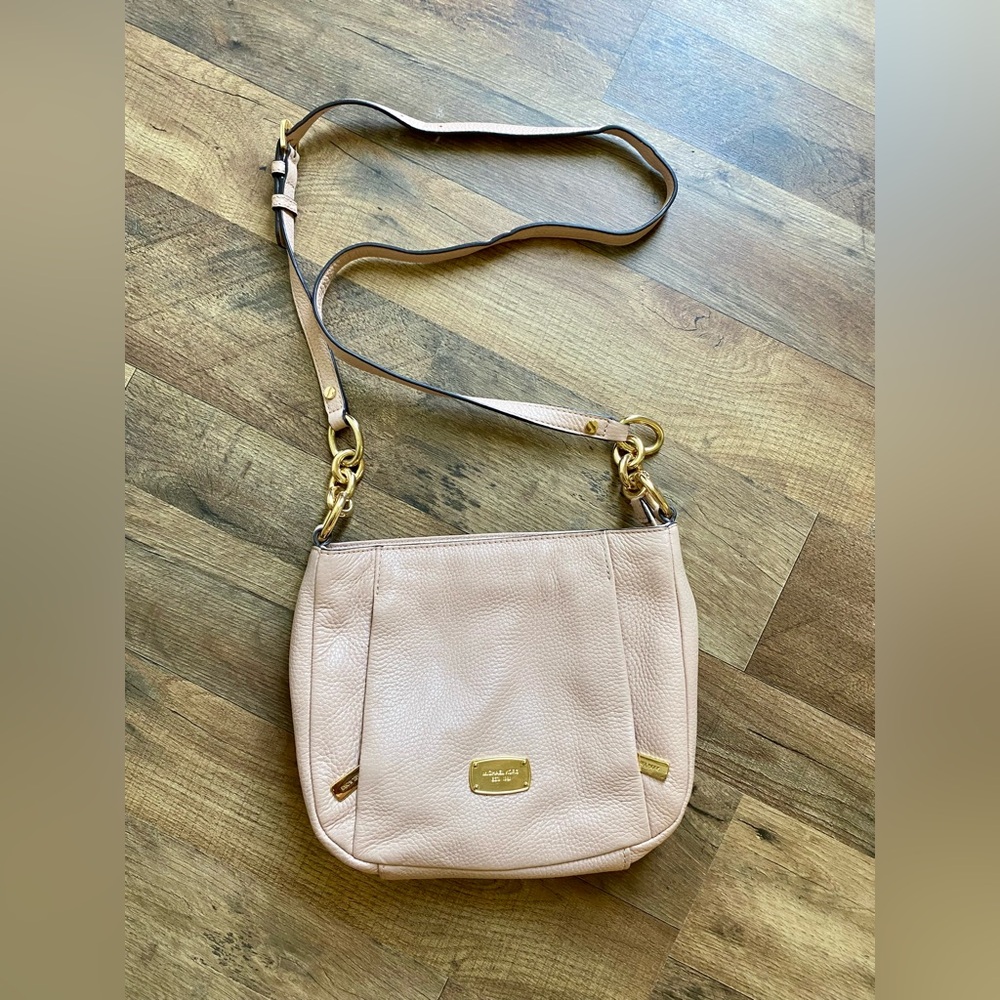 Baby pink crossbody bag